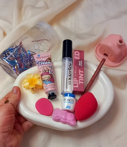 ست هدیه آرایشی و مراقبتی ۹ تکه مدل Beauty Gift Set