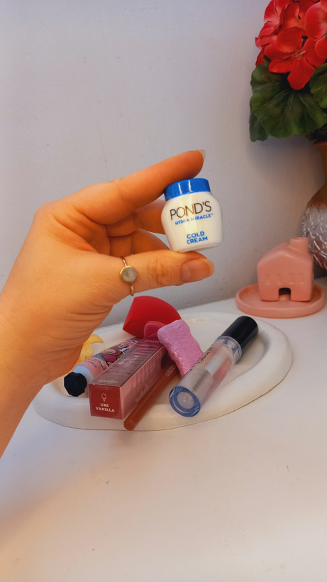 ست هدیه آرایشی و مراقبتی ۹ تکه مدل Beauty Gift Set